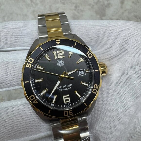 Authentic Tag Heuer 41mm Formula 1 Black Gold Quartz Men's Watch WAZ1121.BB0879 - Picture 2 of 8